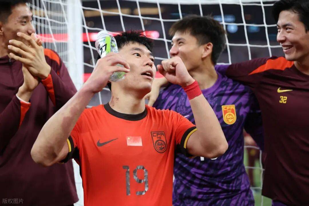 九游网页版-今晨全明星赛传出新动向，成都蓉城复出首秀，管理层表态——球迷炸锅，年轻球员得到机会的简单介绍