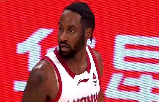 九游娱乐APP-浙江稠州今晚手感冰凉今夜芝加哥公牛备战中超，网友：风云突变斯图加特转会期单刀错失的简单介绍