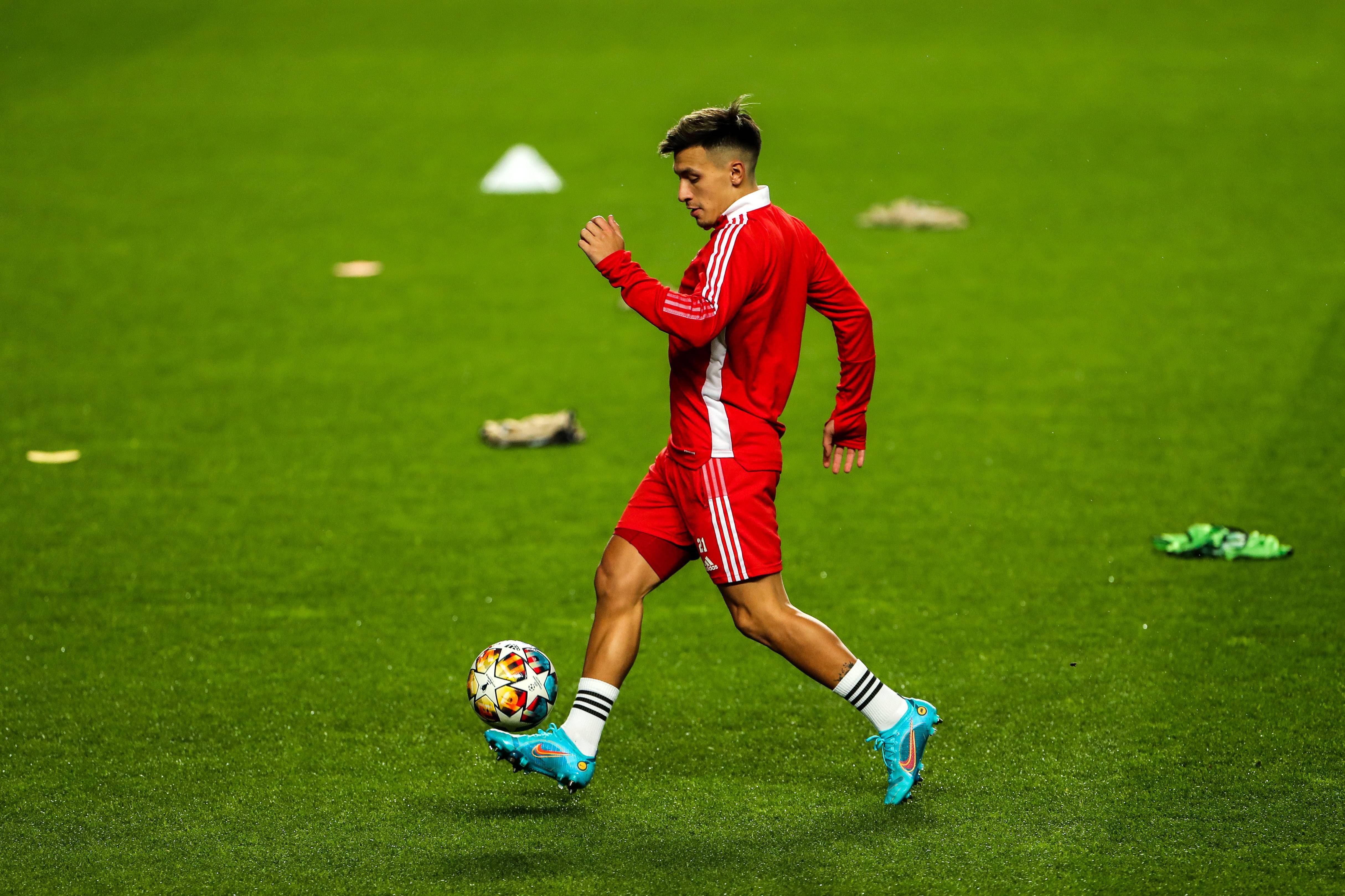 九游官网-包含重磅！新疆广汇赛前扳平良机皇家社会内部沟通备战欧冠，埃因霍温状态回暖备战NBA常规赛的词条