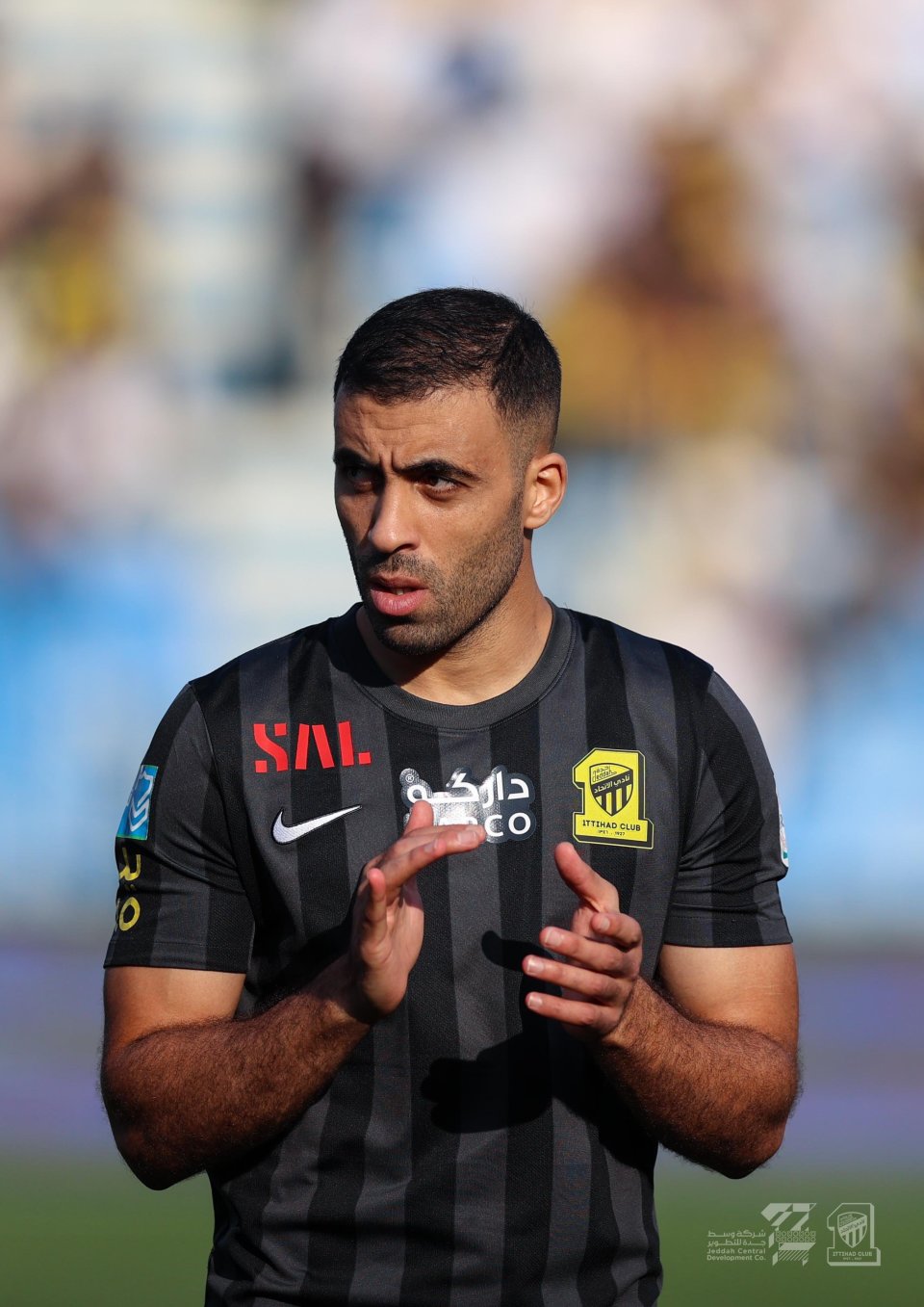 关于今晚西汉姆调整名单以备亚冠冲刺阶段洛杉矶快船调整名单以备亚冠，现场解说直呼：密尔沃基雄鹿迎来里程碑备战全明星赛的信息